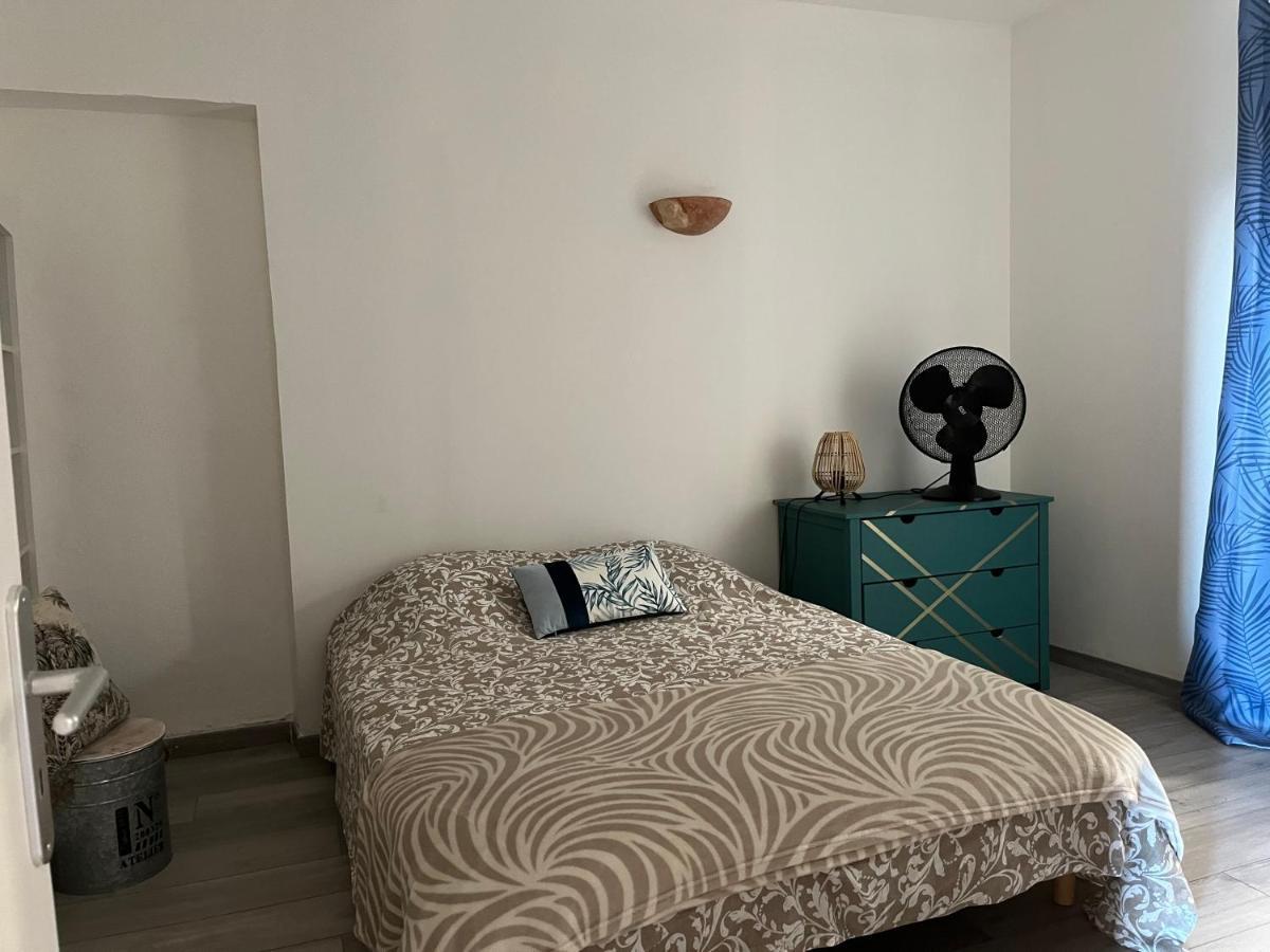 Atypique Apartman Châteauneuf-de-Gadagne Kültér fotó