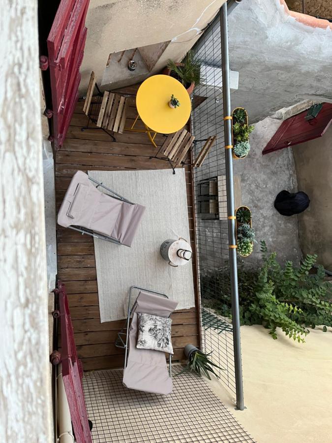 Atypique Apartman Châteauneuf-de-Gadagne Kültér fotó