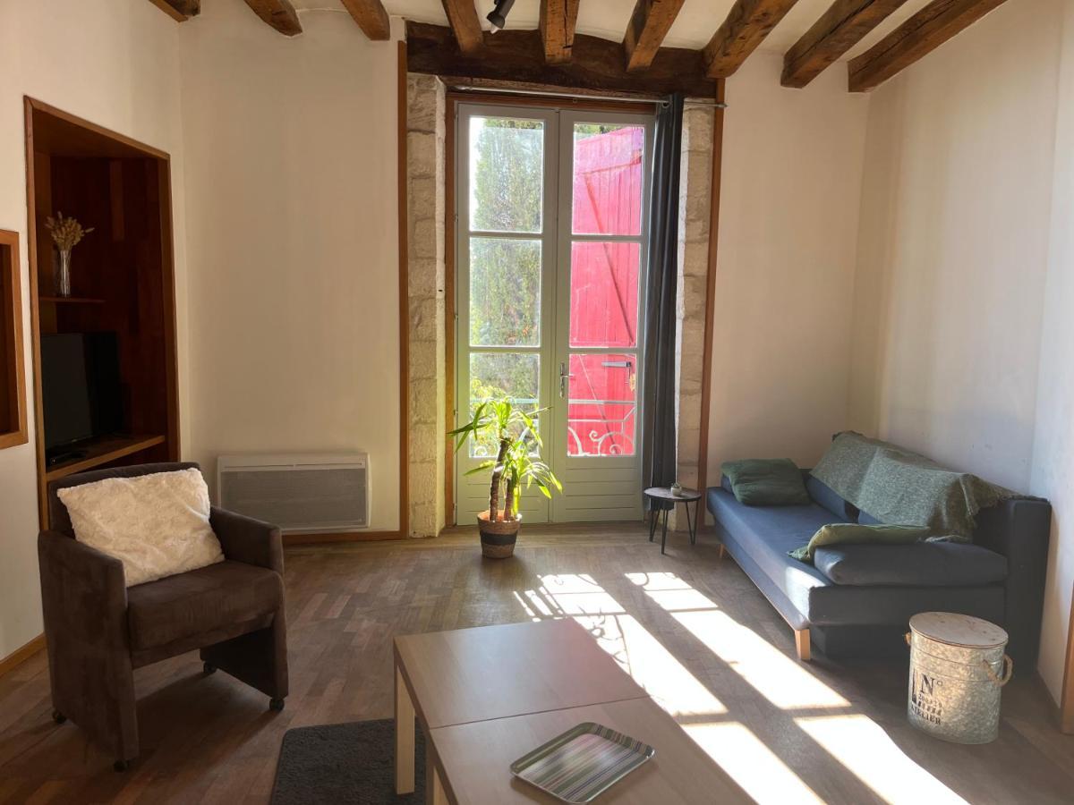 Atypique Apartman Châteauneuf-de-Gadagne Kültér fotó